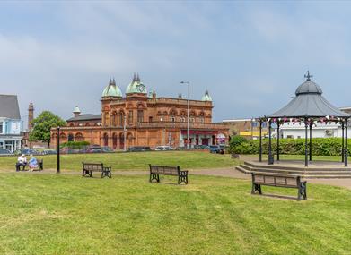 Gorleston Pavilion Theatre & Bandstand - Theatre in Gorleston ...